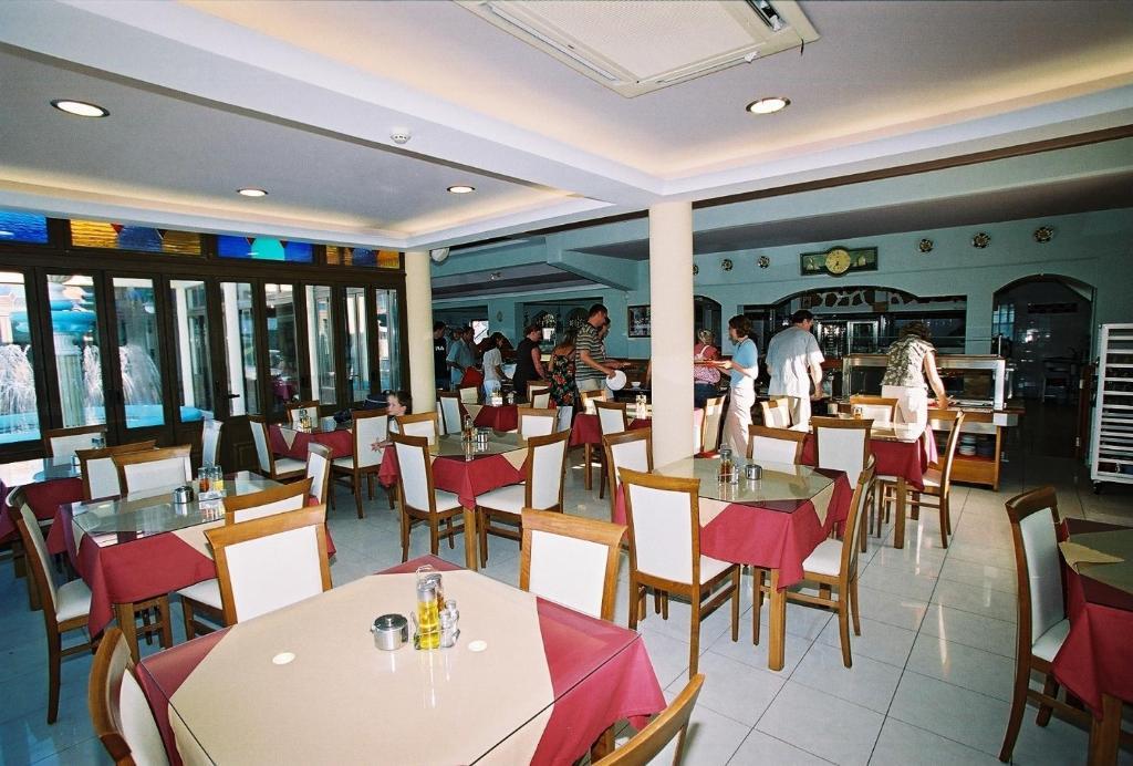 Hotel Grecian Fantasia 3*